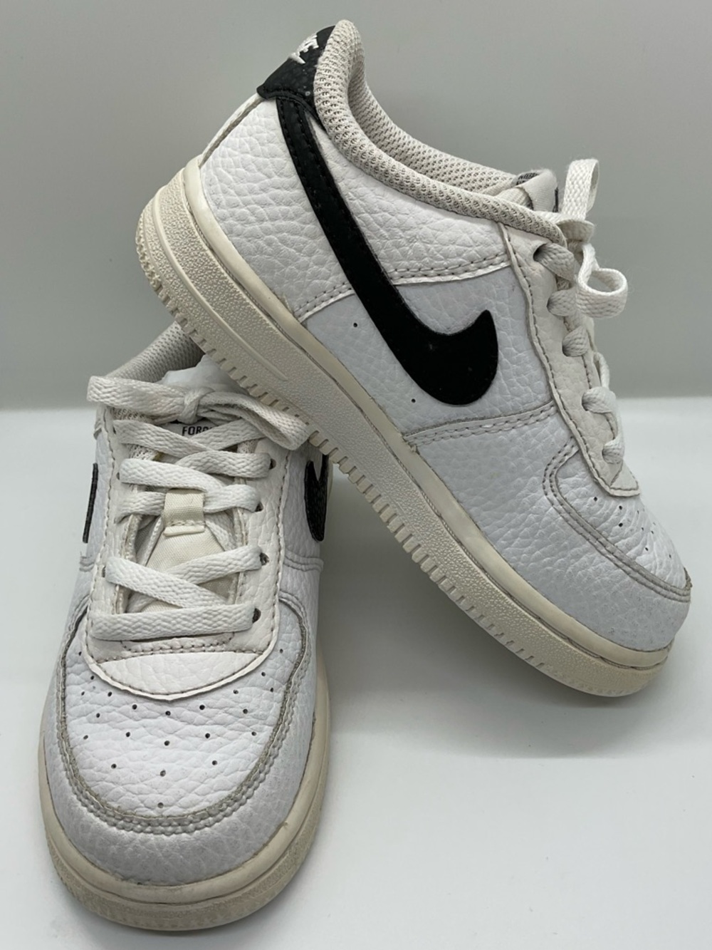 Youth Toddler Kids NIKE Air Force 1 Low Leather White & Black (Size 9C)